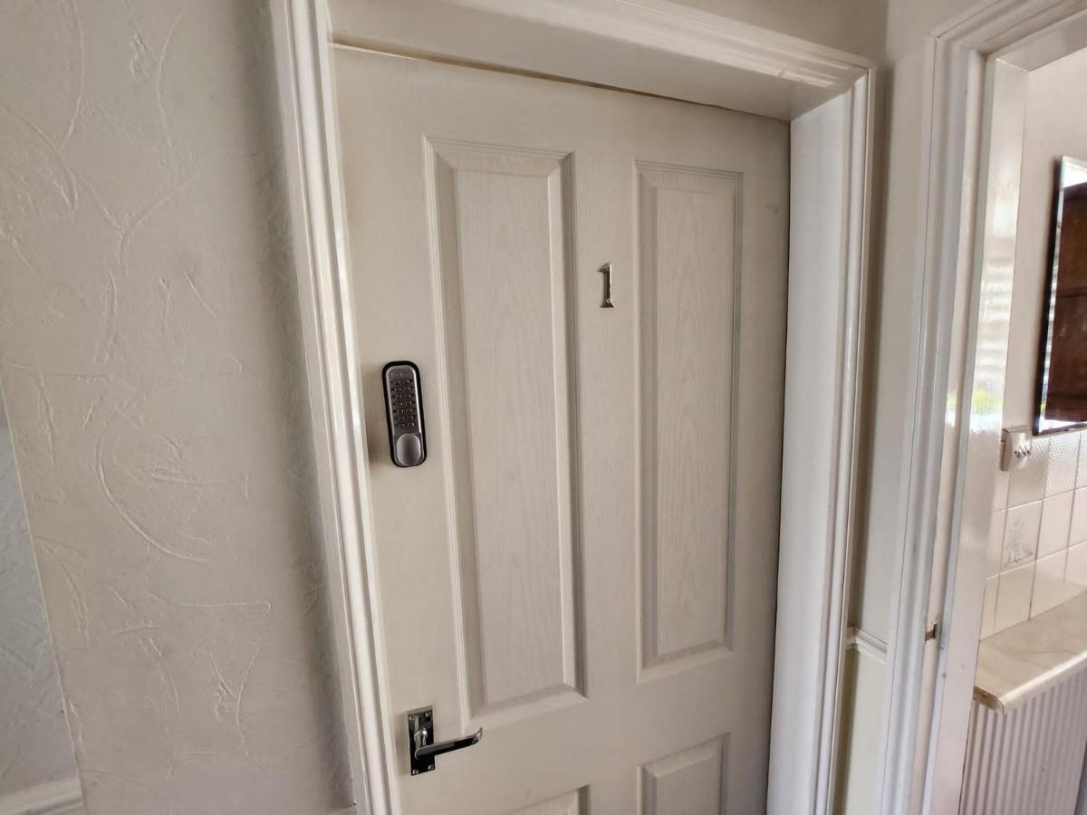 Hotel Sheldon Shared House Solihull Esterno foto