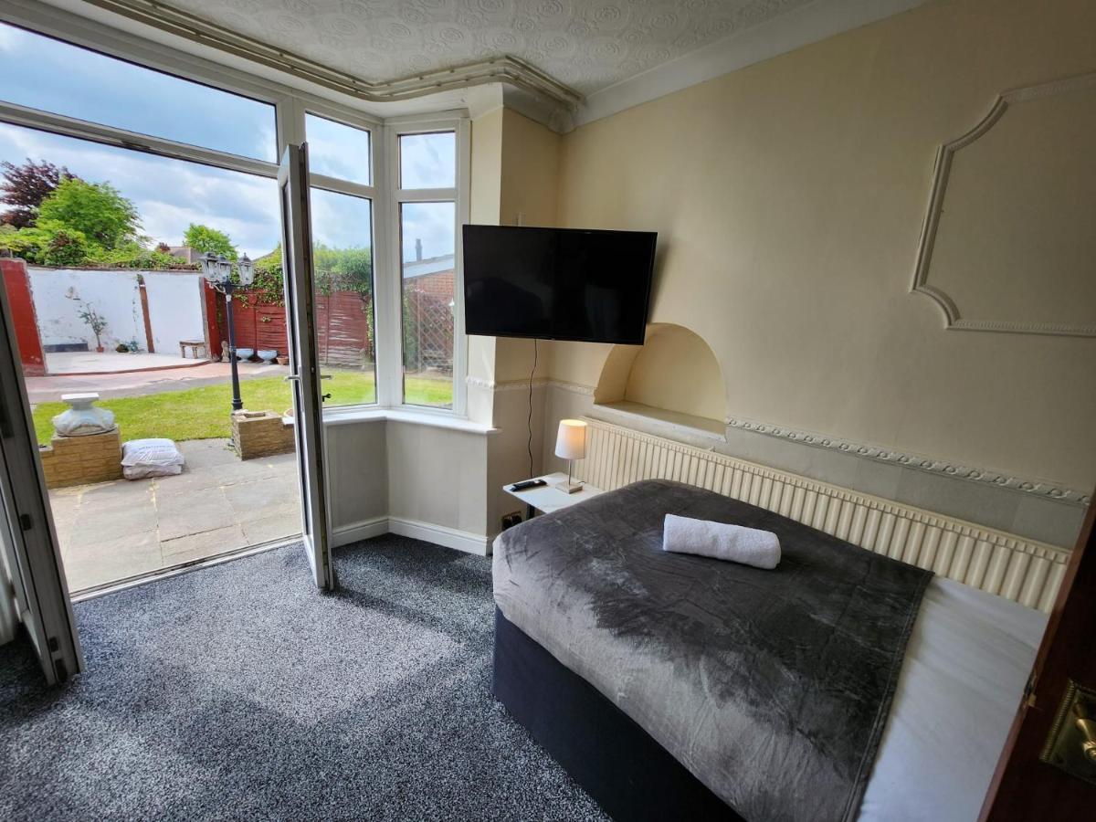 Hotel Sheldon Shared House Solihull Esterno foto